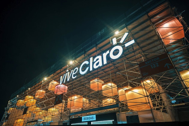 Die neue Vive Claro Konzertarena in Bogota wurde von NÜSSLI realisiert. Zu sehen sind die detaillierten Tribünenbauten.