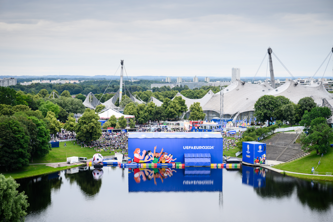 Bühnenstrukturen für Freiluft-Übertragungen