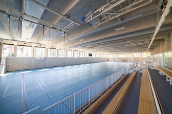 Realizzazione di un palazzetto dello sport permanente a otto campi