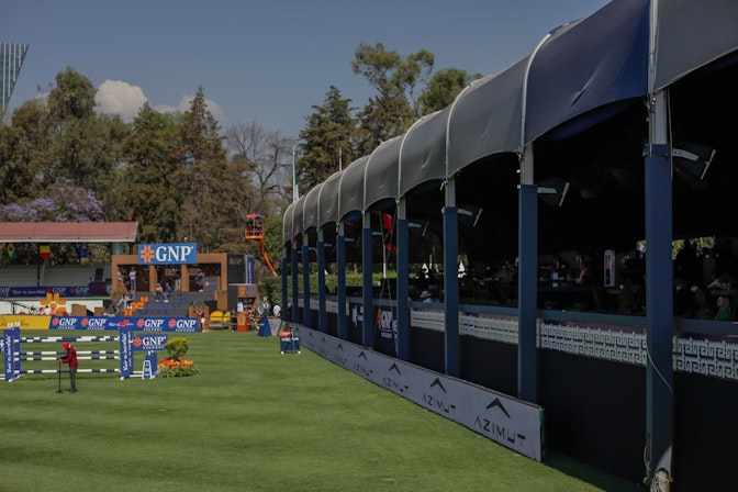 NÜSSLI realisierte für die Longines Global Champions Tour eine Gesamtlösung aus verschiedensten Eventinfrastrukturen.