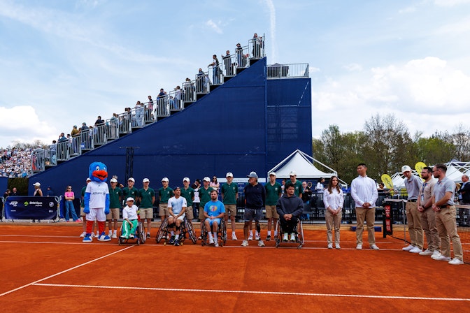 Tribune modulari e aree hospitality in occasione del torneo di tennis.