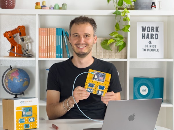 Arduino featured: Two NEW Arduino Plug and Make Kit projects recreate iconic vintage games