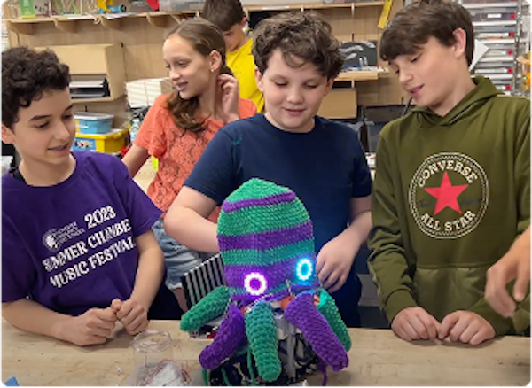 Arduino featured: “I want to try that!”: How Arduino is inspiring active learning at Acera School