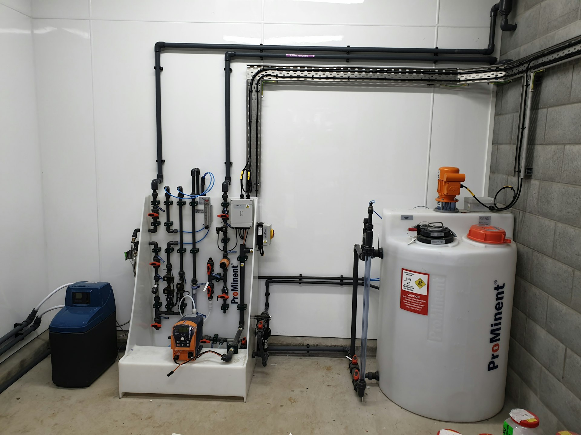 Fluoride Dosing System Sodium Fluoride (NaF) Fluoride Dosing System Sodium Fluoride (NaF)