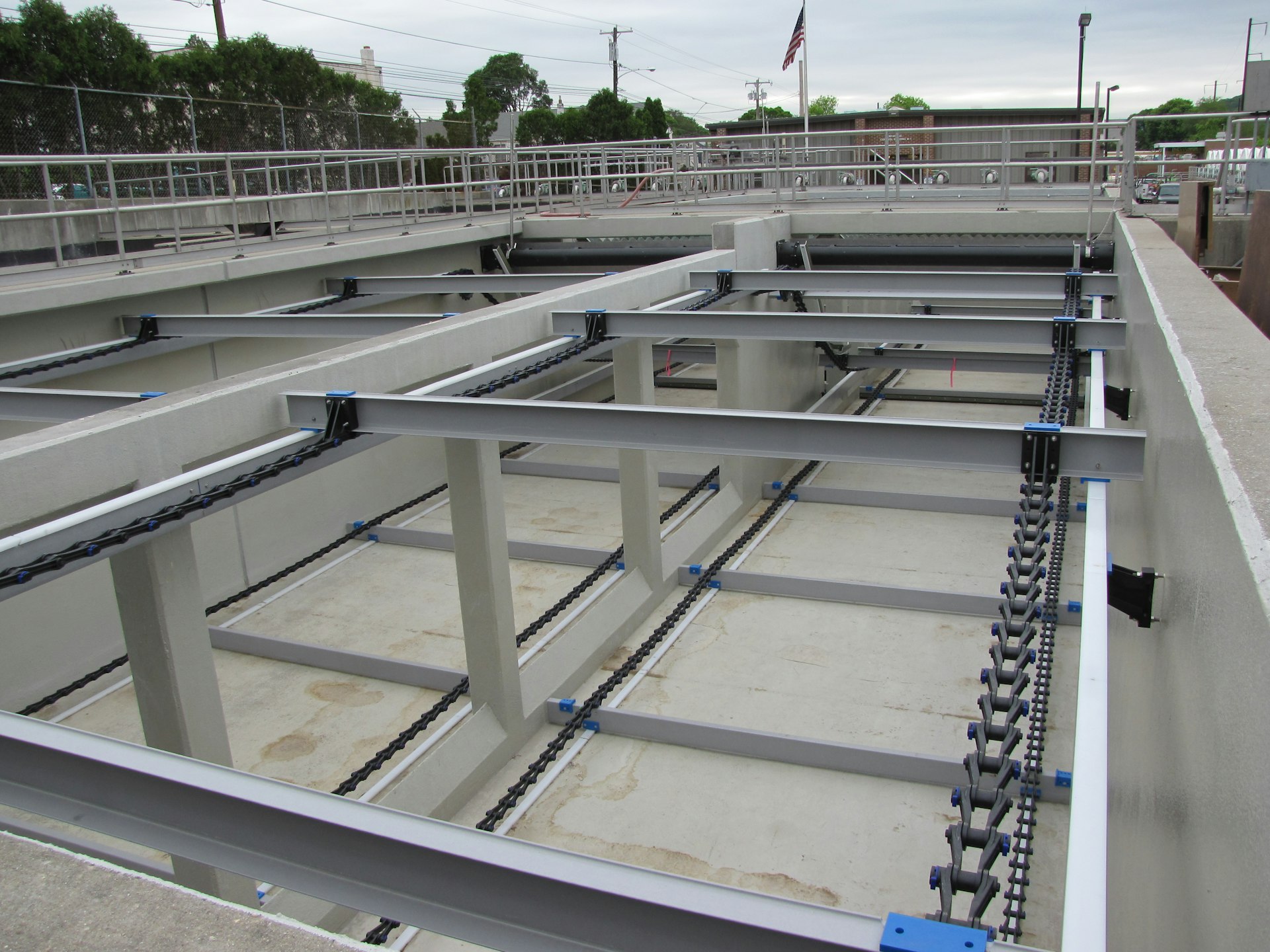 Primary Wastewater Treatment Systems Chain and Flight Clarifier
