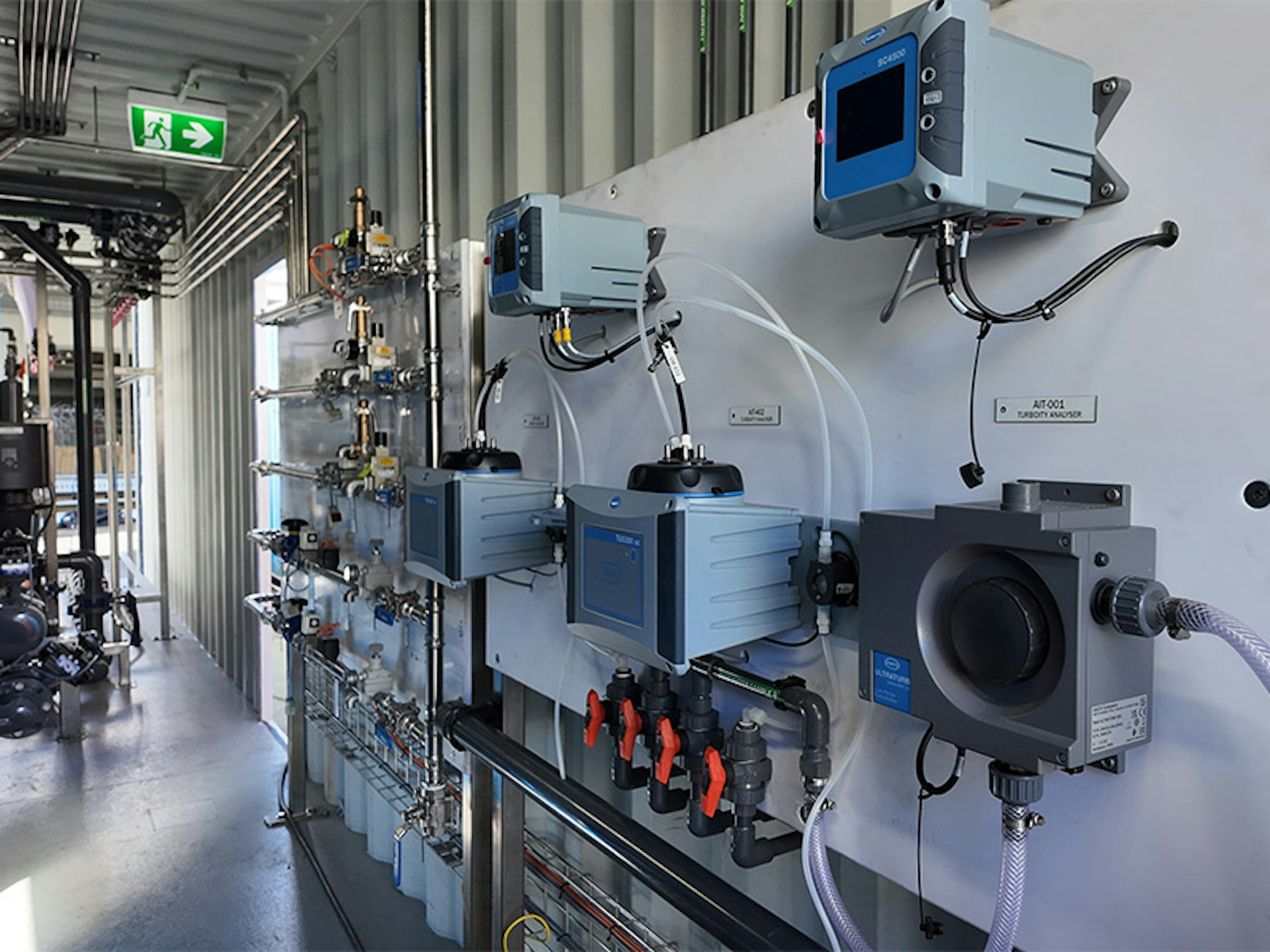 Online instrumentation and water quality analysers installed within a containerised water treatment plant