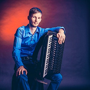 Nicolae Știuca, accordeon