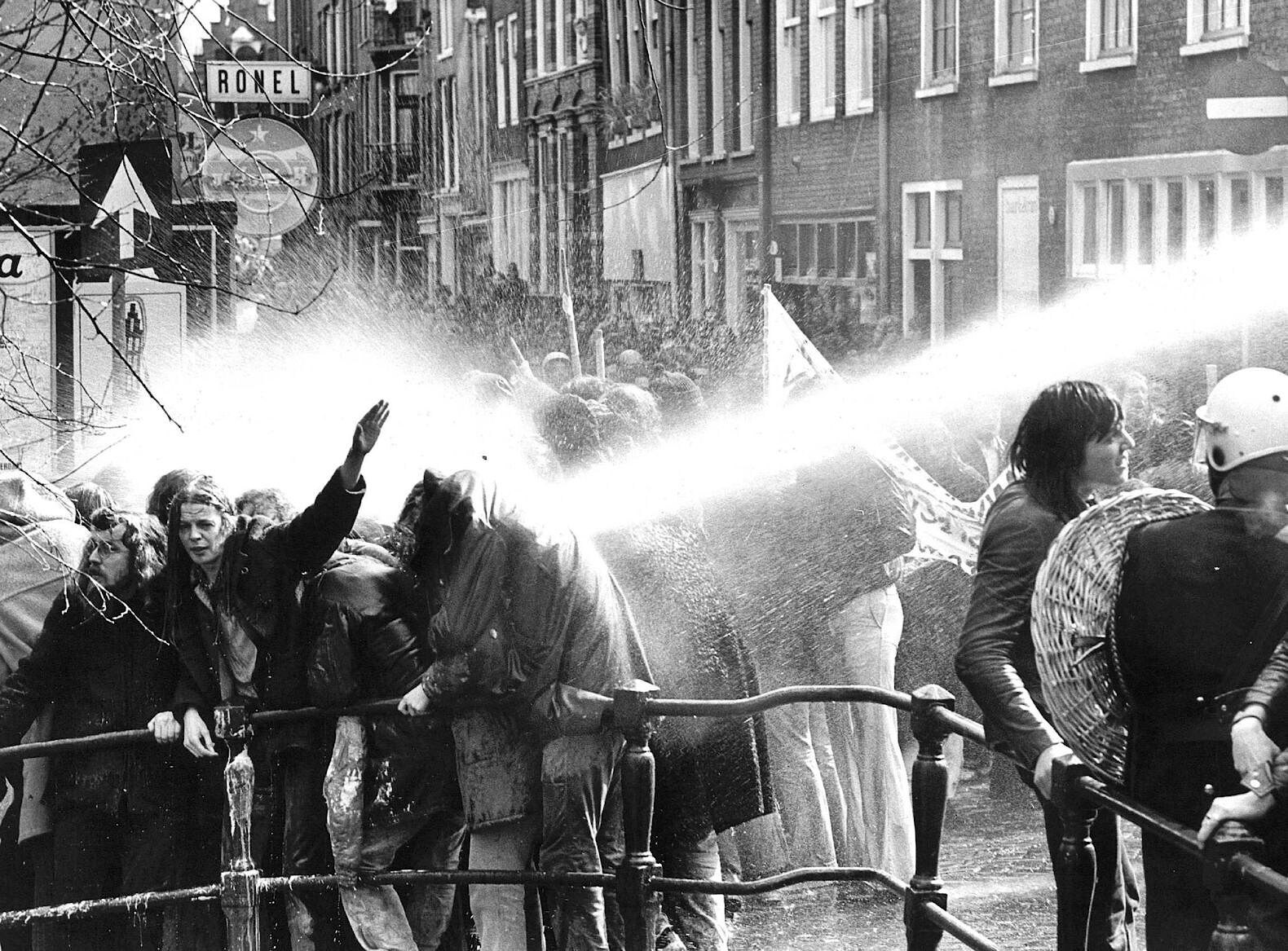 750 JAAR OPROER IN AMSTERDAM