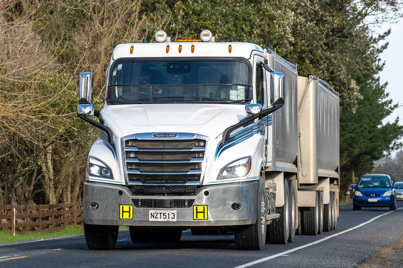S&B Haulage's 6x4 Freightliner Cascadia 116 Tipper from Keith Andrews.