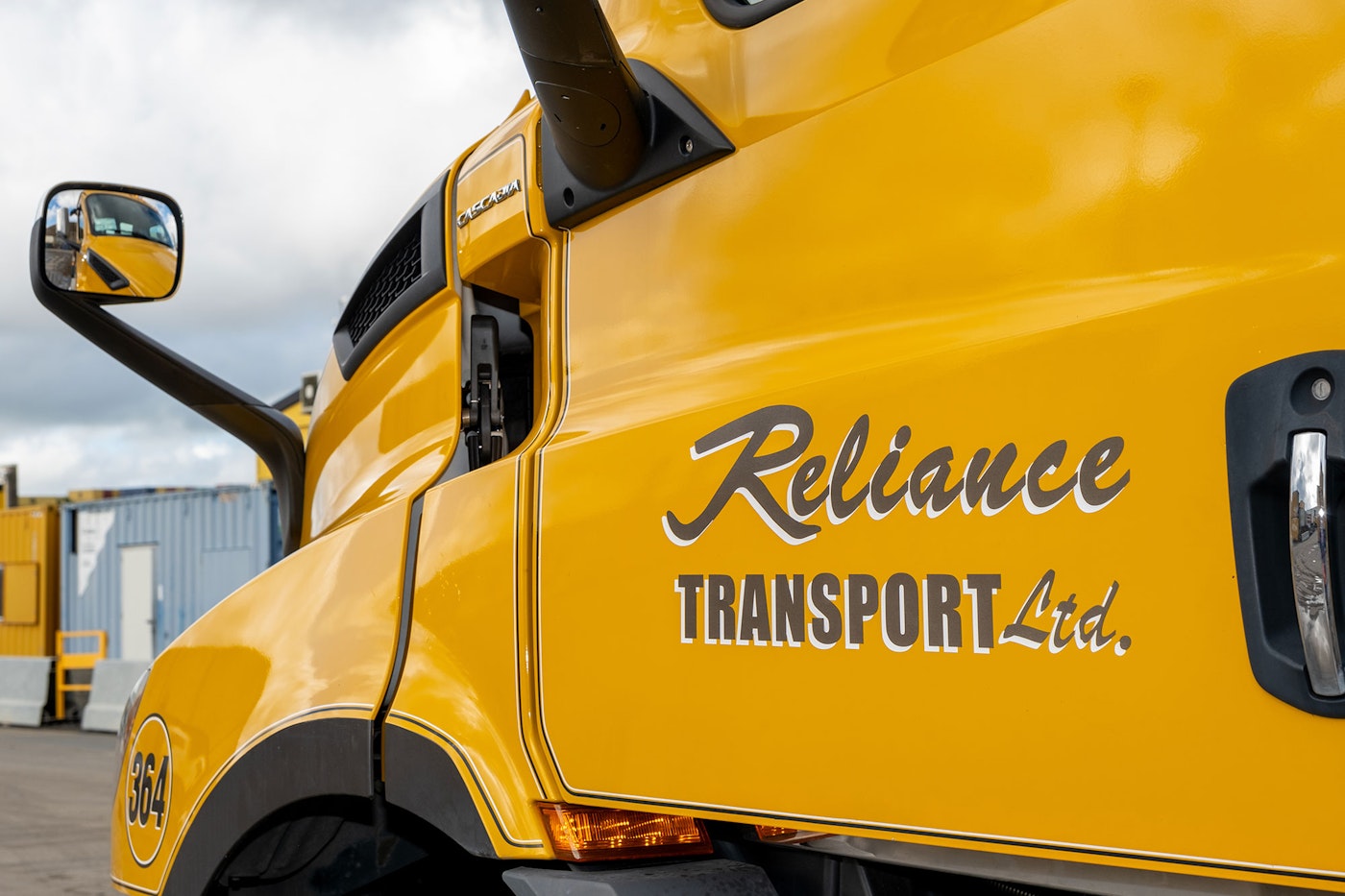 Reliance Transport Freightliner Cascadia