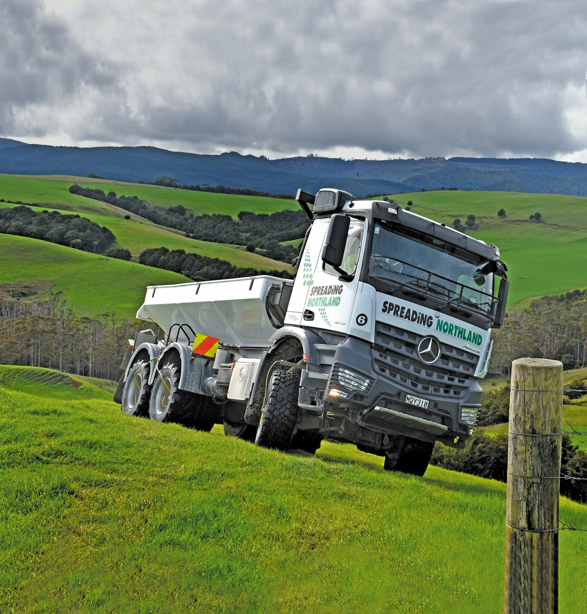 Spreading Northland's 6x6 Mercedes-Benz Arocs spreader from Keith Andrews.