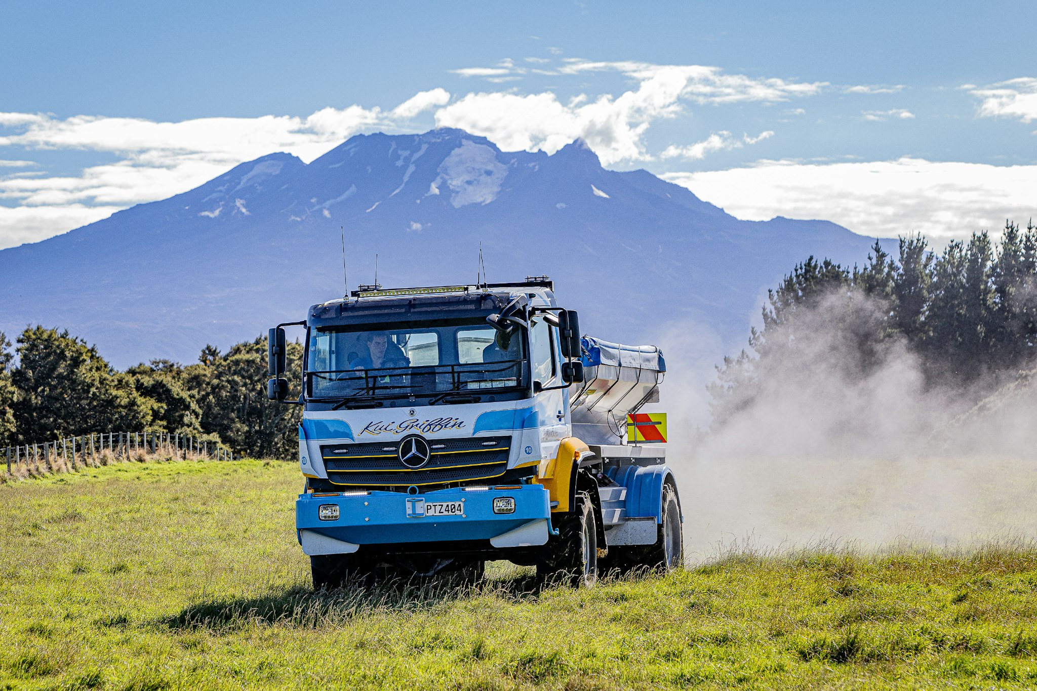 Kui, Griffin & Co's Mercedes-Benz Atego 1630 4x4 spreader from Keith Andrews.