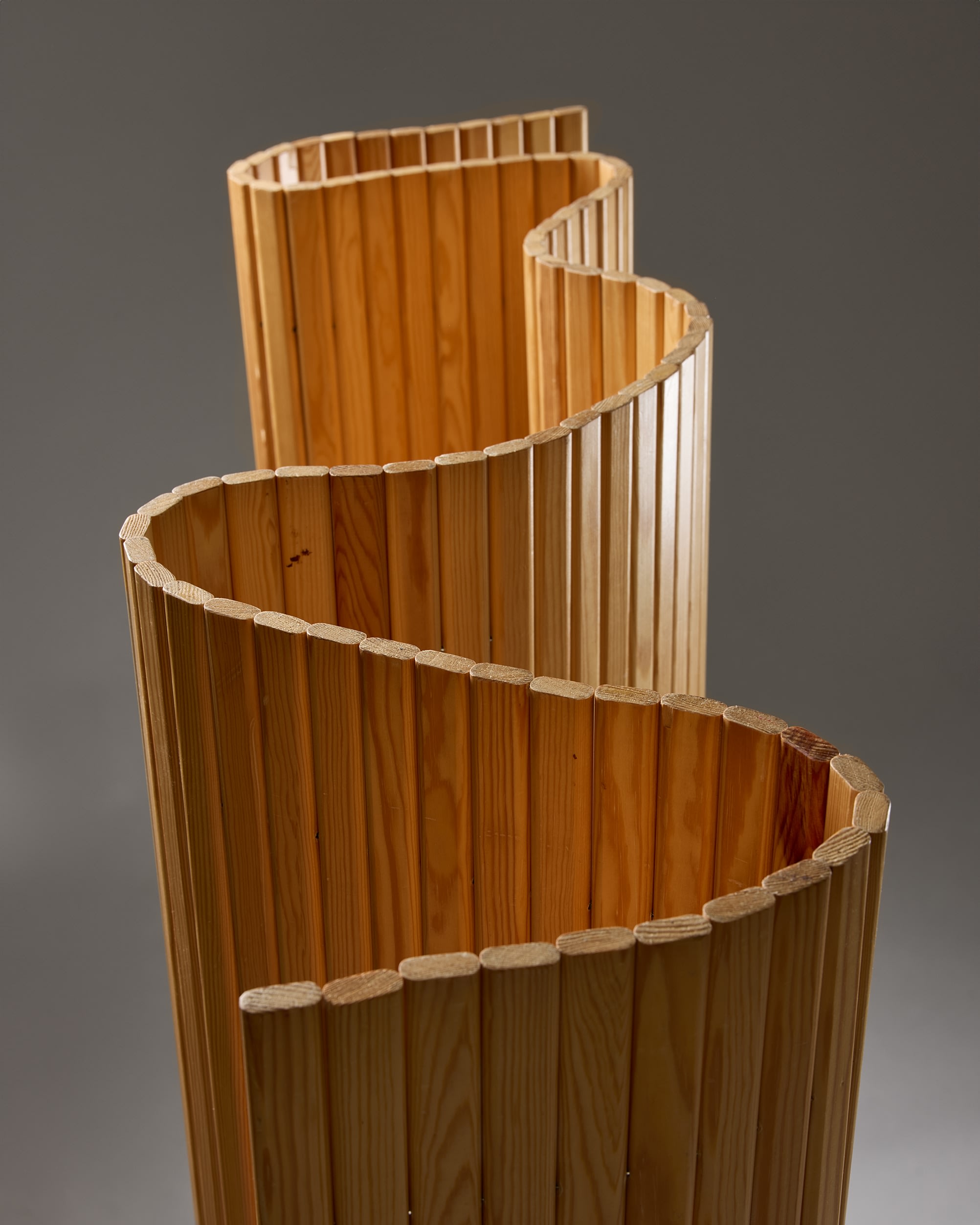 ALVAR AALTO タイル ARABIA ブラウン Alvar Aalto, Three tile bars by Arabia mid 1950s. - Bukowskis