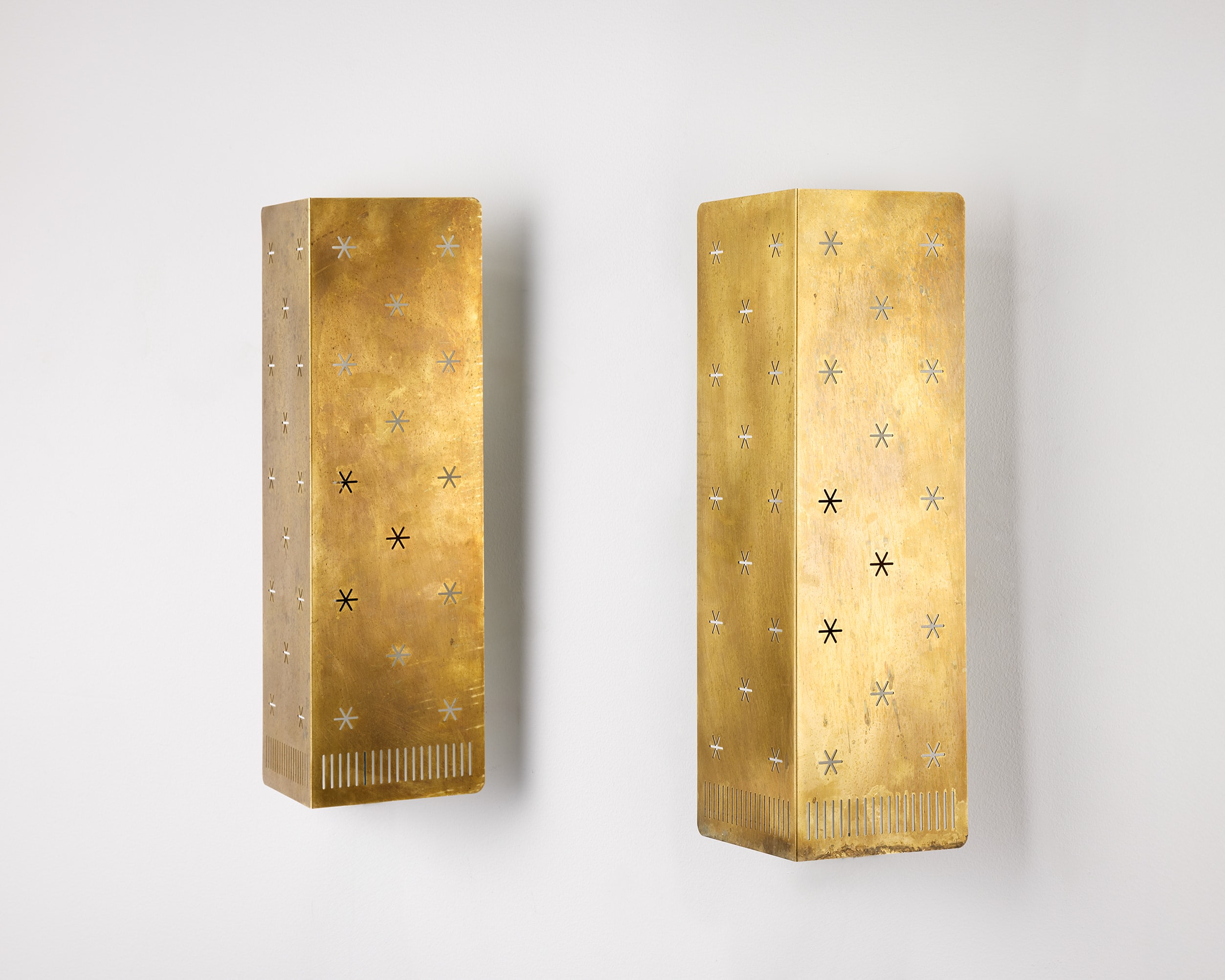 P*s様 80s ナショナル LAMP HOUSE たそがれ時のピコパコ星人 ポ A pair of wall lamps 'Model 6200' designed by Paavo Tynell