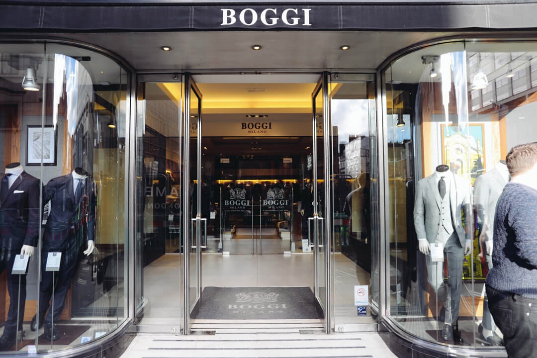 Looking into the Boggi store
