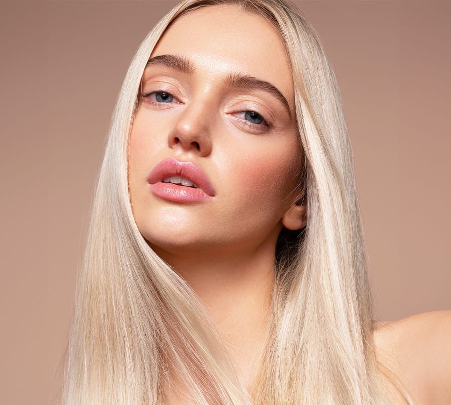 woman with straight blonde hair