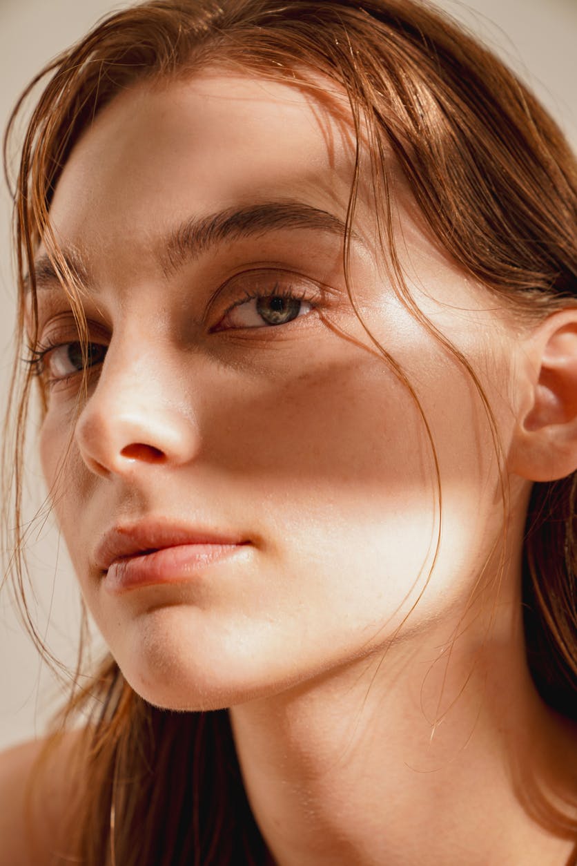 Young woman wiht youthful skin