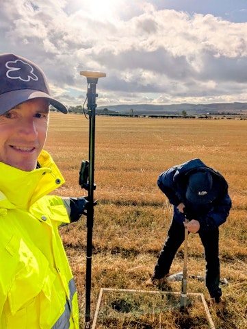 Recording geolocation data