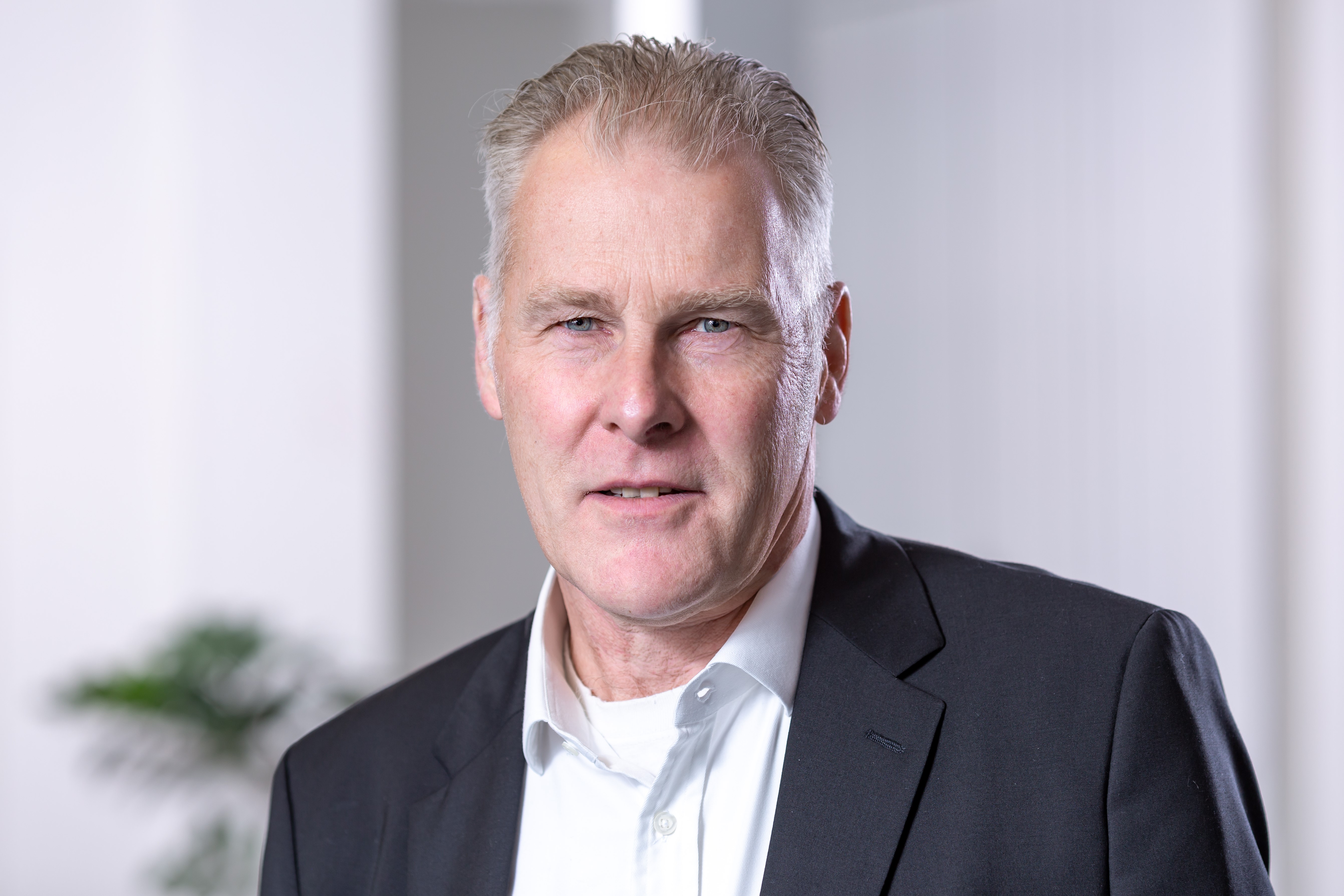 Tom Thomsen Portät