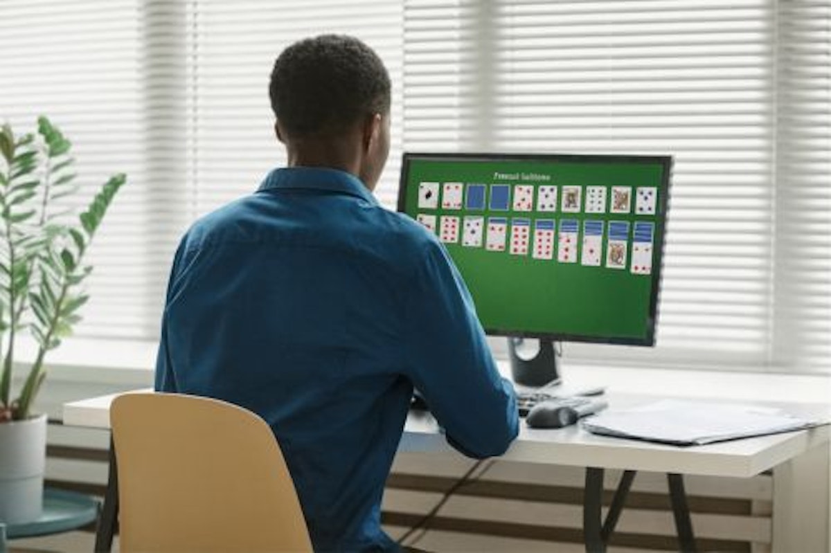 How to Play FreeCell Solitaire: Beginner's Step-by-Step