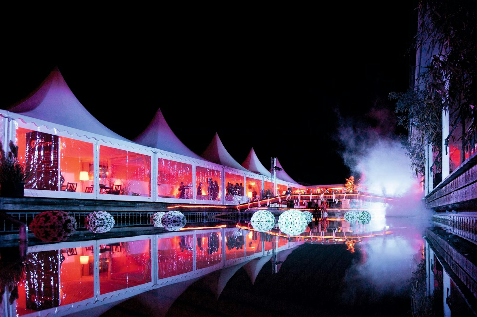 Frauenbadi, Hospitality, ZFF