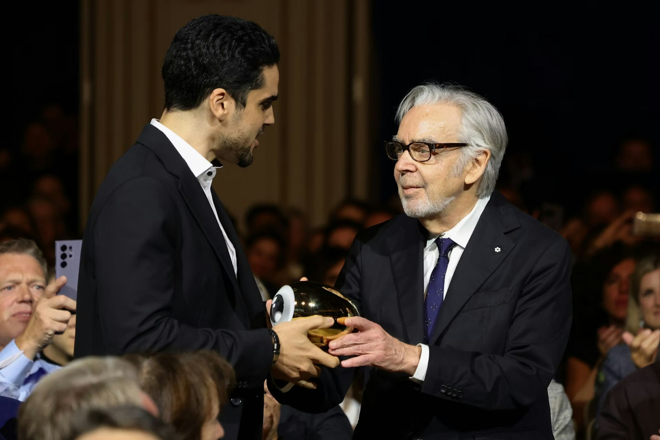 Ahmed/Golden Eye/ZFF