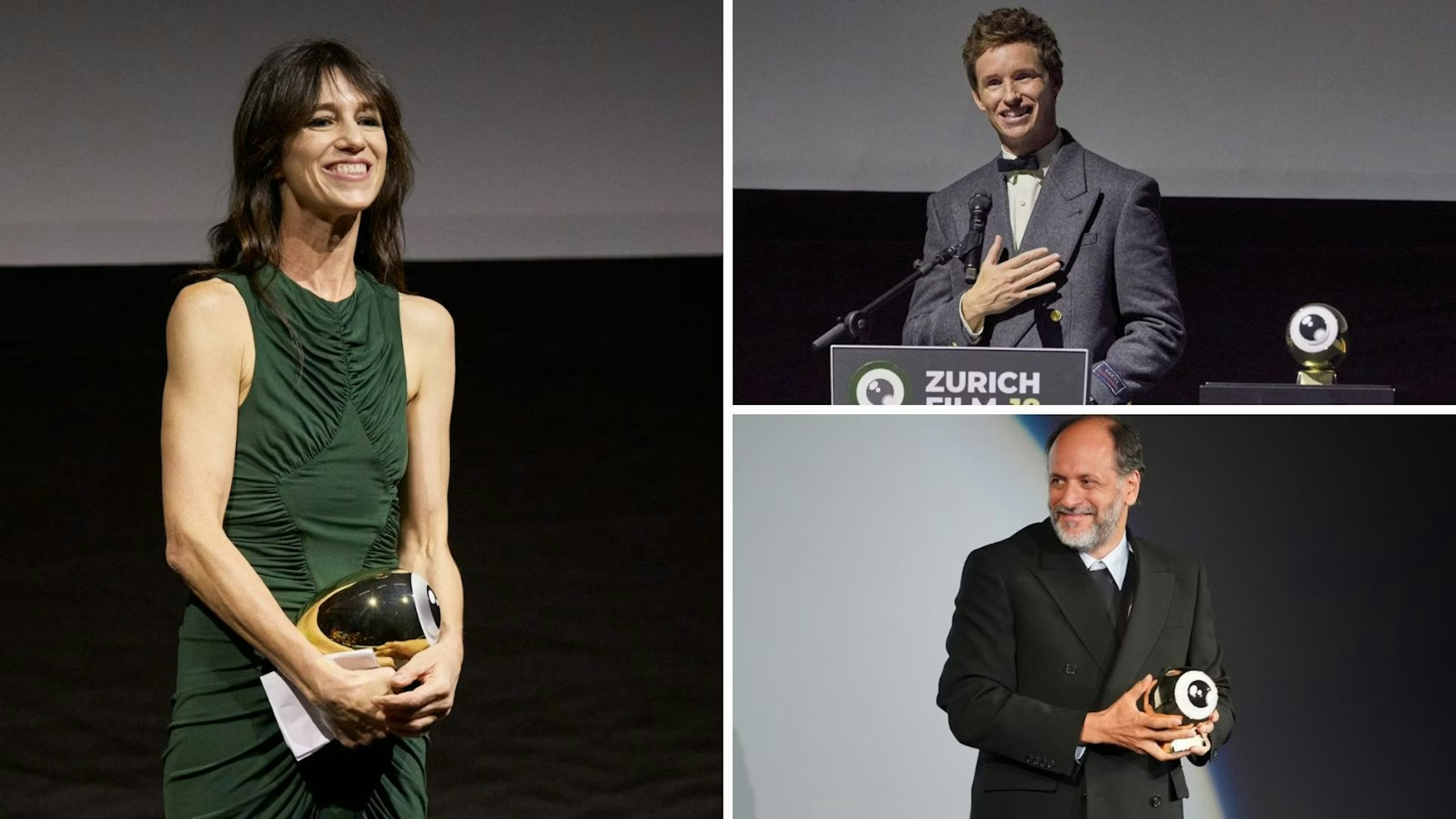 Eine Frau in einem grünen Kleid, ein Mann im Anzug an einem Podium und ein weiterer Mann in einem schwarzen Mantel halten bei einer Filmfestivalzeremonie goldene, augenförmige Auszeichnungen in den Händen.