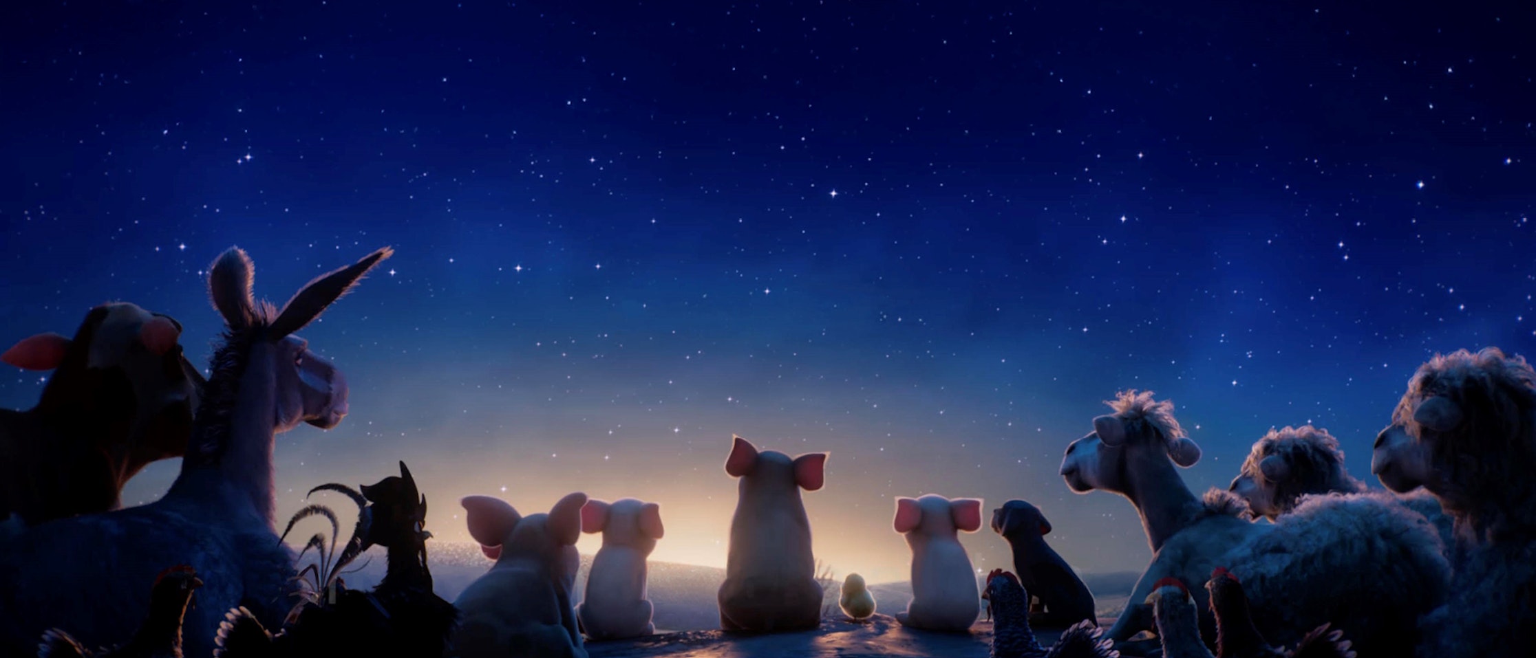 Eine Gruppe von Bauernhoftieren, darunter Kühe, ein Schwein, eine Ziege und andere, sitzt in der Abenddämmerung auf einem Hügel und blickt auf den Sternenhimmel und den leuchtenden Horizont. Die Szene ist friedlich und von der Dämmerung erhellt.