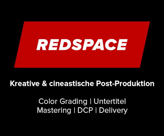 Ein rotes Parallelogramm mit REDSPACE in fetter weißer Schrift. Darunter steht in weißer Schrift: Kreative & cineastische Post-Produktion. Color Grading | Untertitel | Mastering | DCP | Auslieferung. Schwarzer Hintergrund.