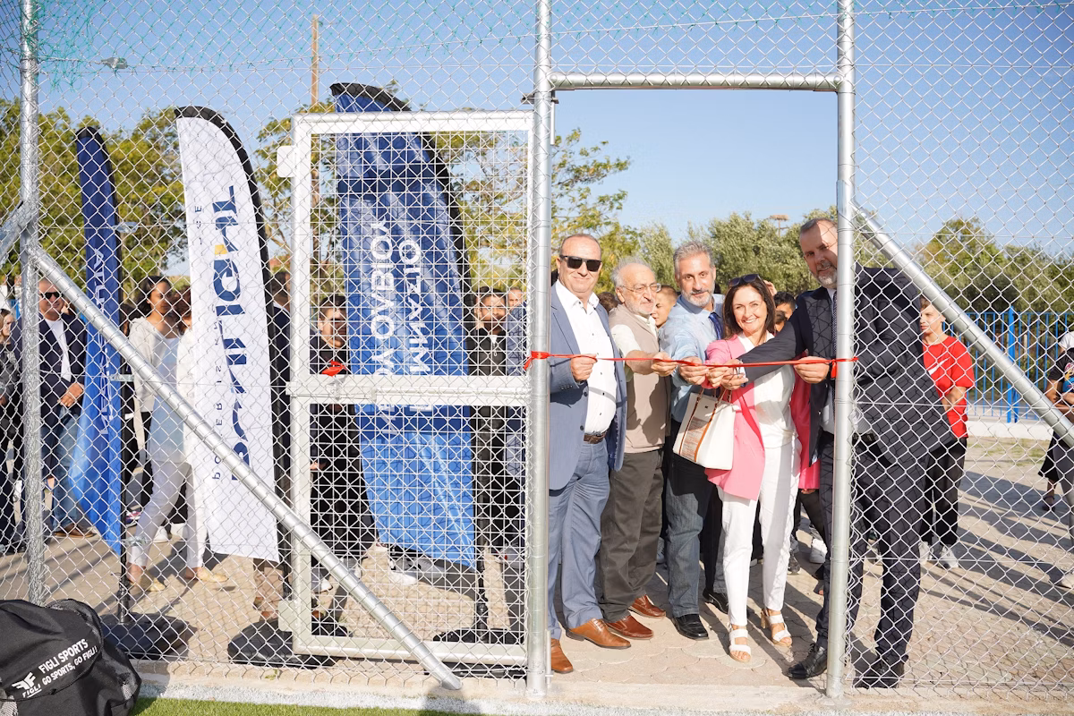Sunlight ribbon-cutting ceremony.