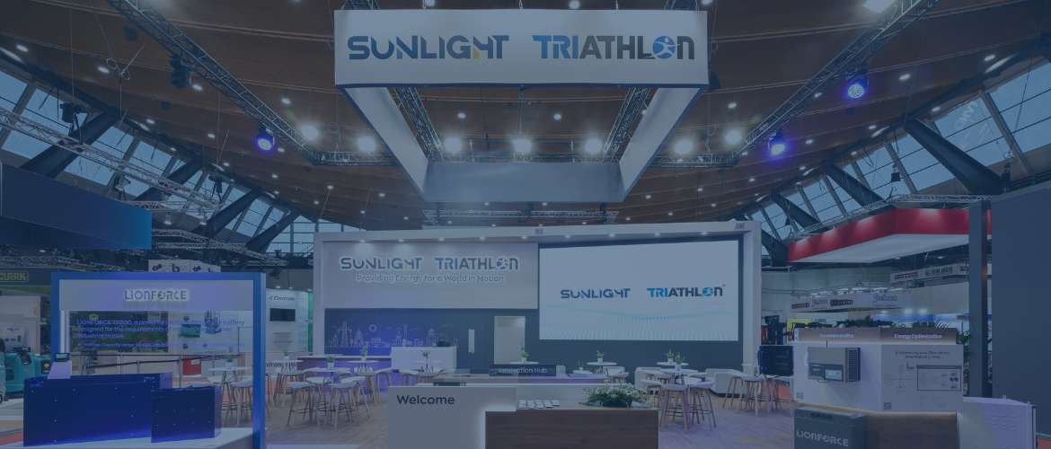 Sunlight and Triathlon exhibition booth at a trade show