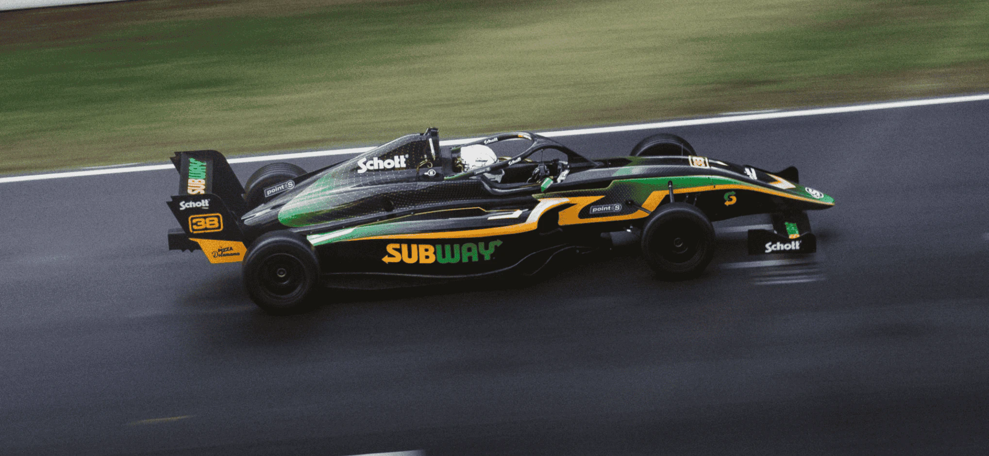 Voiture sponsorisée par Subway pour le GP Explorer