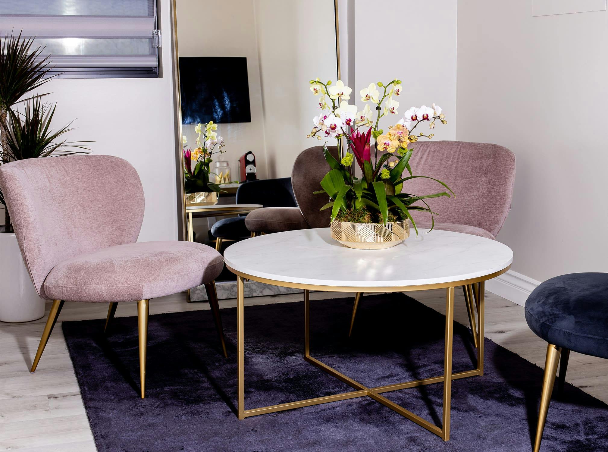 table and chairs