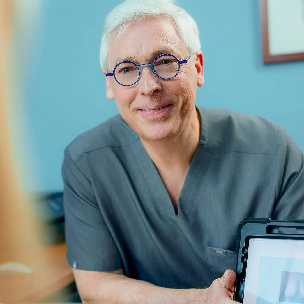 Dr. Stephen E. Small