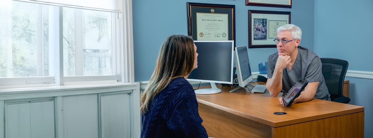 doctor consulting a patient