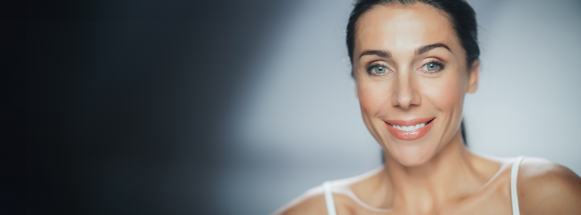 woman smiling forward