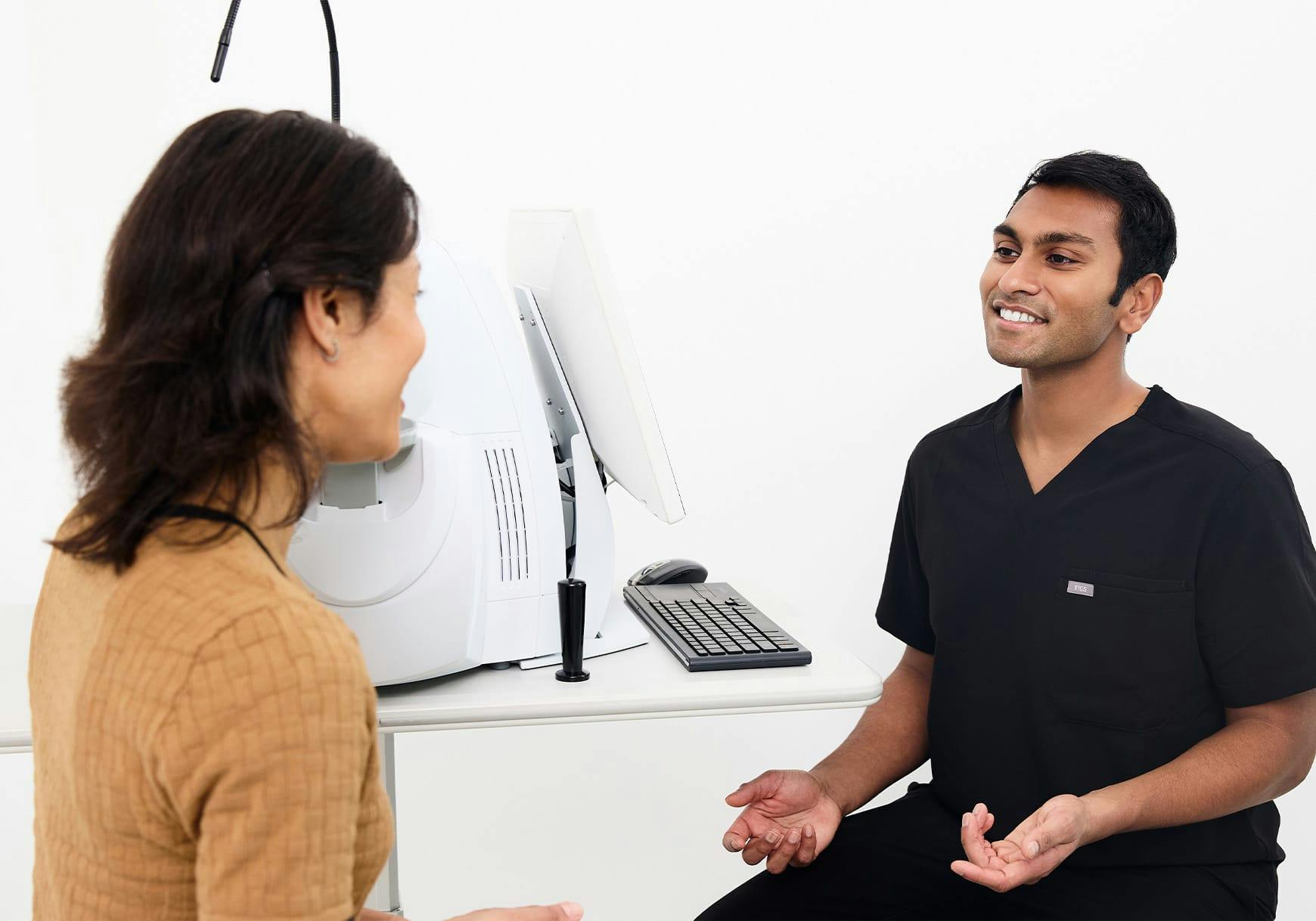 patient talking to a nurse