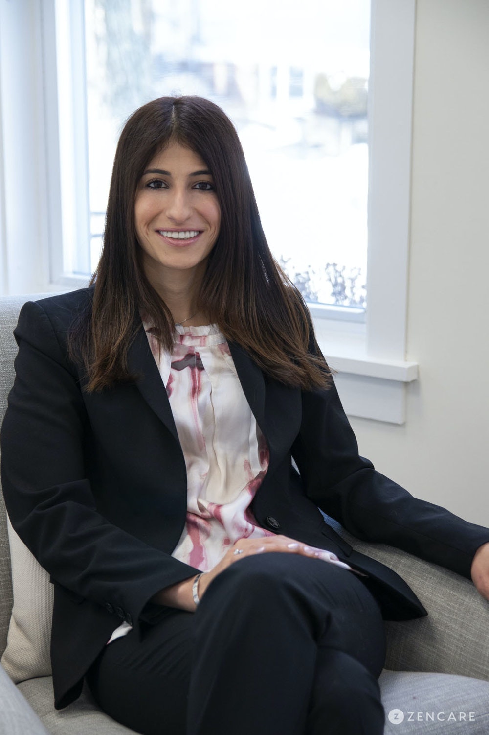Dr Nicole Issa