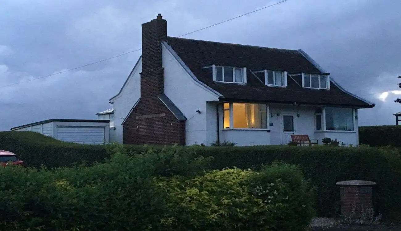 The Hill, Dipton