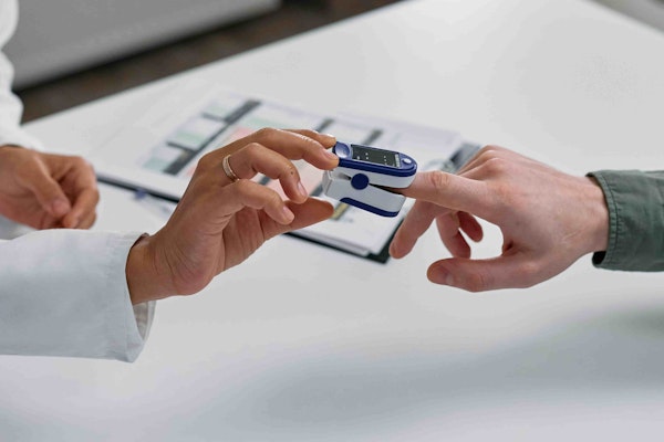 Como identificar uma frequência cardíaca normal?