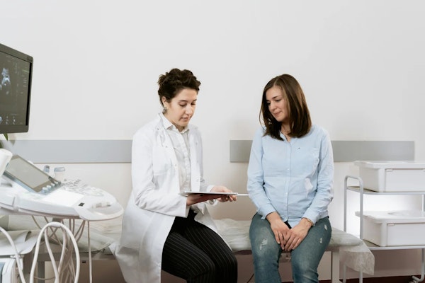Como identificar os sintomas da menopausa?