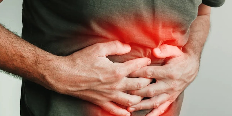 Sentindo o estômago pesado? Entenda a má digestão e o que fazer