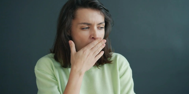Mau hálito: como identificar as causas e os passos para uma boca saudável