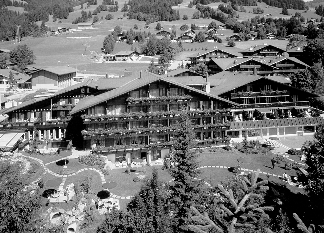 Schwarz-weiss-Foto des Hotel Ermitage