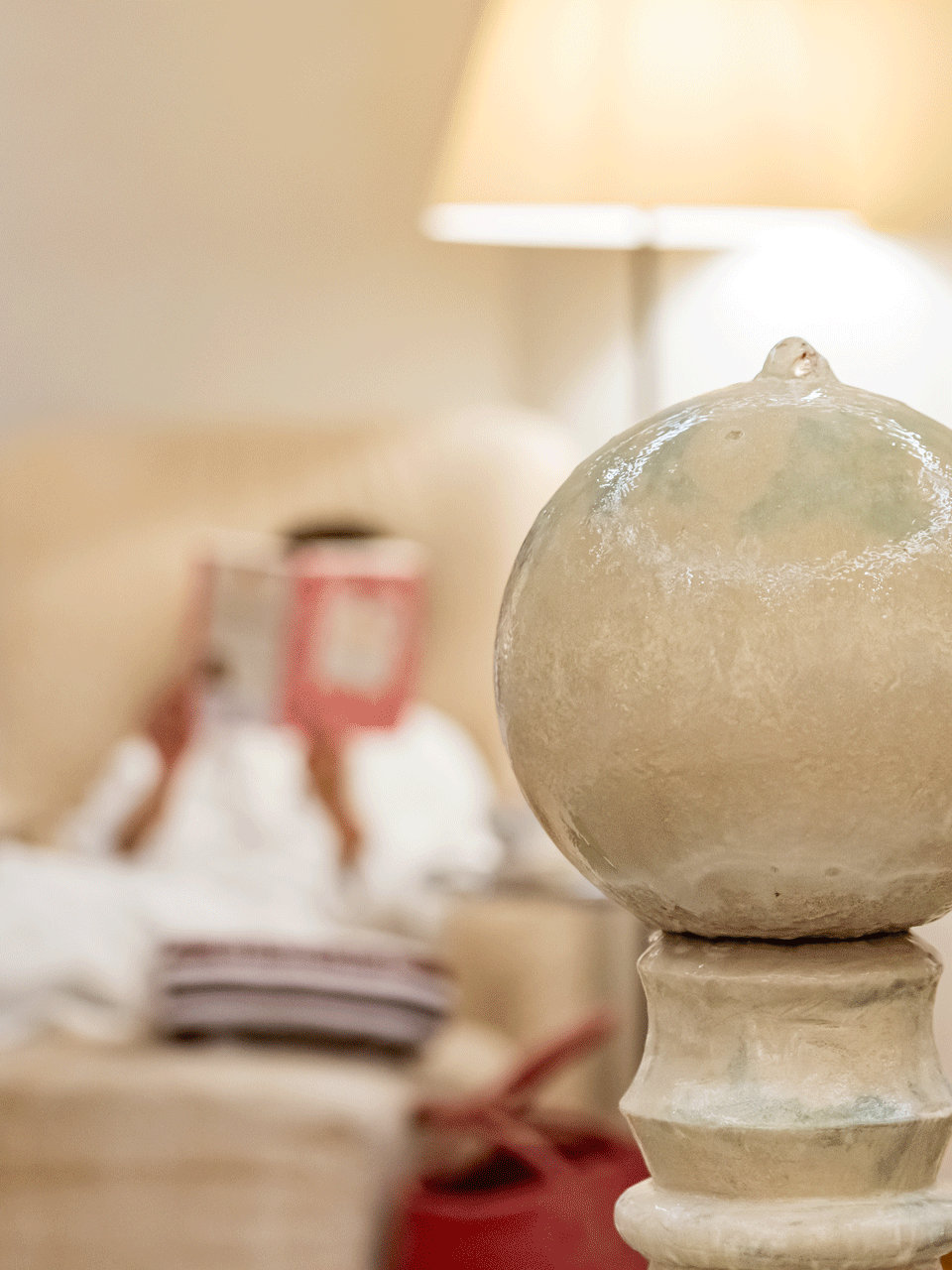 Fountain parlour in the Hotel Ermitage Relaxation room with fountain and loungers