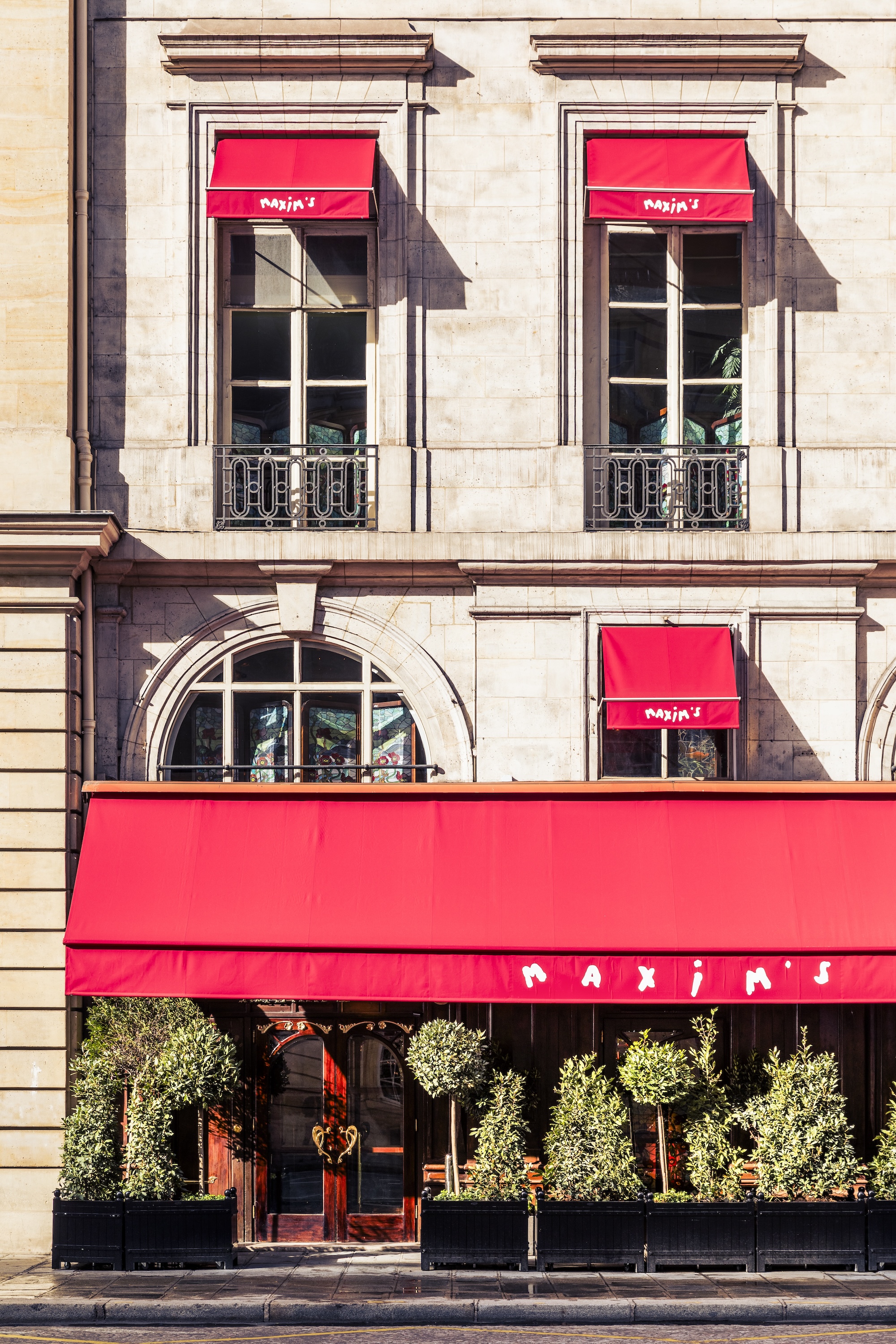 Historic Paris Hot Spot Maxim's Reopens With a New Aesthetic