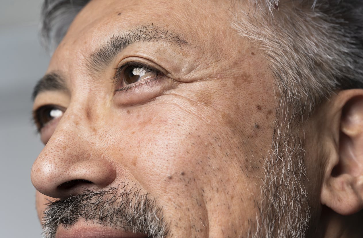 Man's eyes