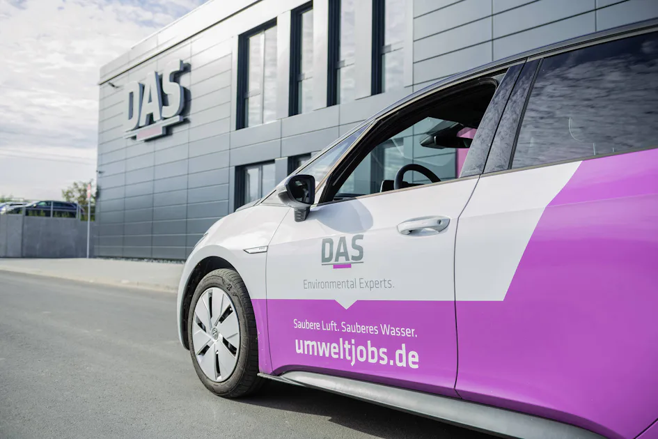 Firmenwagen Branding, DAS EE Zentrale DAS Gebäude