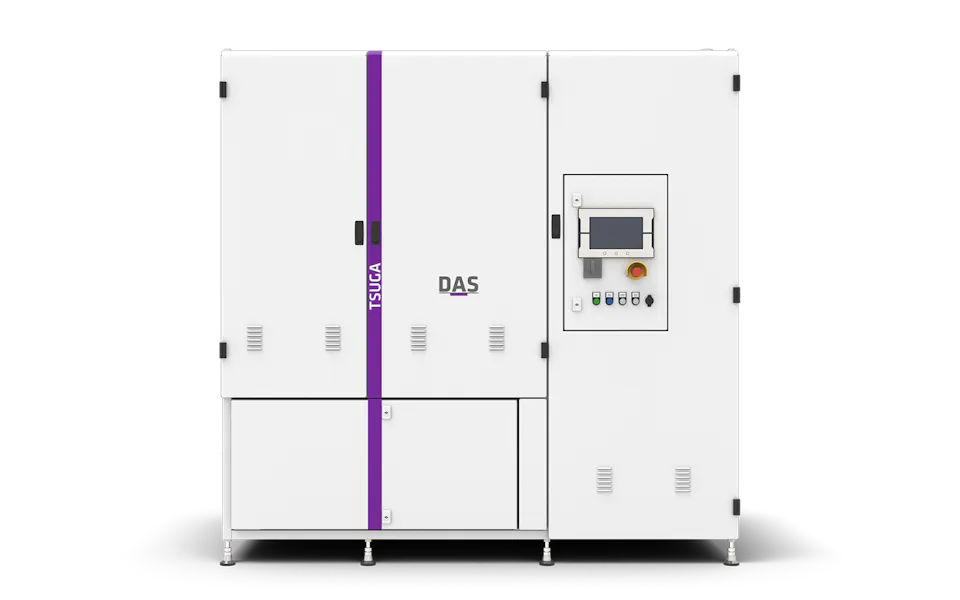 TSUGA by DAS EE 圖片展示一台標有「TSUGA by DAS EE」的白色工業機器,採用流線型設計,中央面板配備多種控制裝置與數位顯示器。