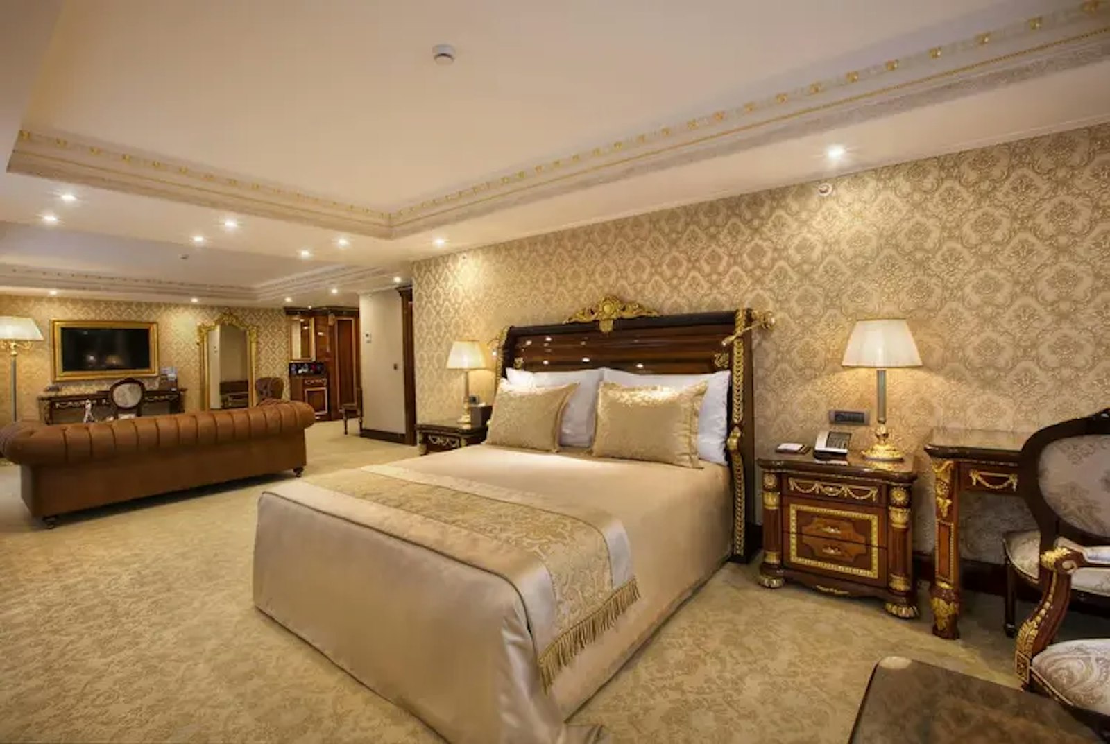 Ottoman’s Life Deluxe Hotel